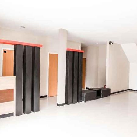 Comfy Homestay Γιογκιακάρτα Εξωτερικό φωτογραφία