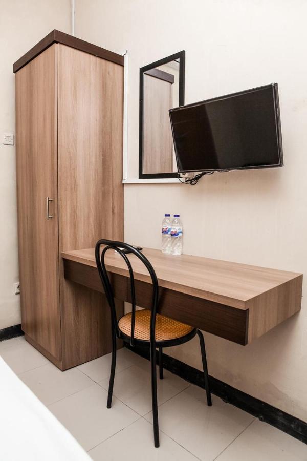 Comfy Homestay Γιογκιακάρτα Εξωτερικό φωτογραφία